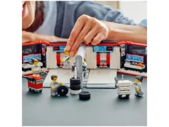 60444 F1® garage met Mercedes-AMG en Alpine auto's<LEGO® City New