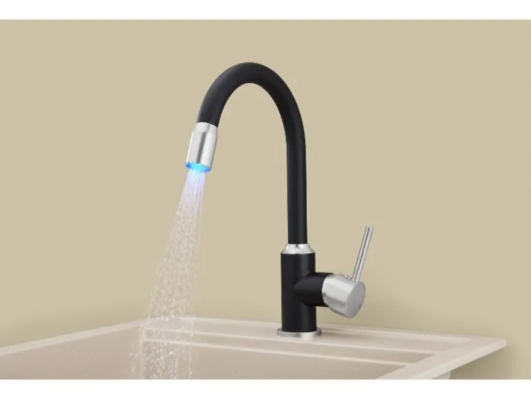 Keukenkraan met LED<LIVARNO® Outlet