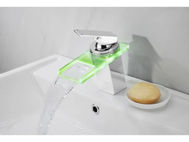 LED-wastafelkraan<LIVARNO home Clearance
